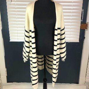 Favlux Sweater Duster, Cream & White, label S, fits like Size Large.